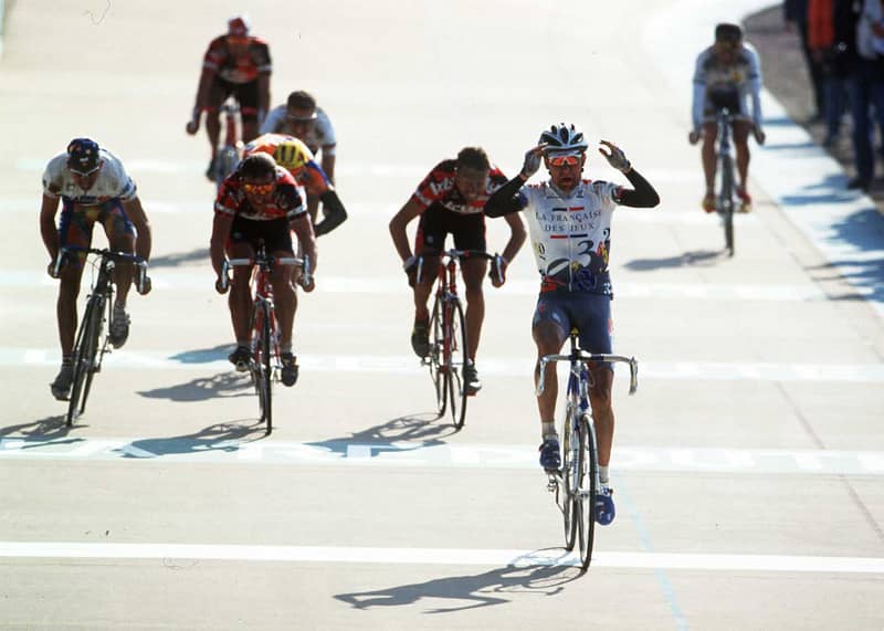 Vintage L'Equipe Du 15 Avril 1985 | Paris-Roubaix : L'exploit De Marc Madiot ! Journal Original Cyclisme