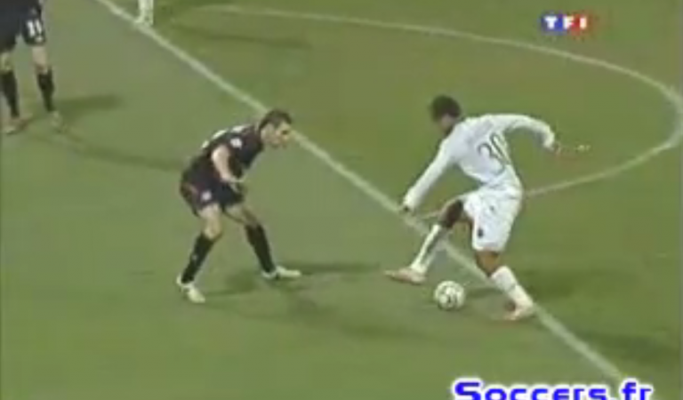 Ligue des Champions 2007 – Lyon | Mancini, ce briseur de rein Ligue des Champions 2007 – Lyon | Mancini, ce briseur de rein