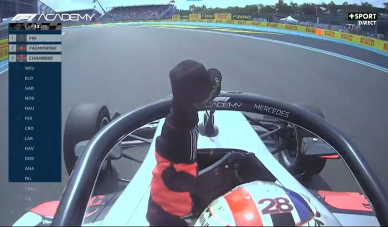 F1 Academy | La remontée infernale de Doriane Pin à Miami F1 Academy | La remontée infernale de Doriane Pin à Miami