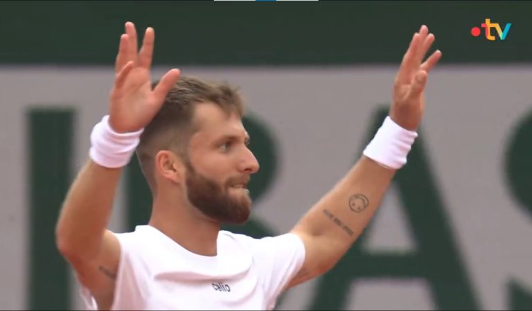 Tennis | Le show irréel de Corentin Moutet à Roland-Garros !