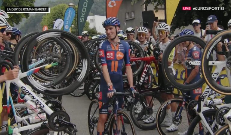 Dauphiné | L’hommage incroyable rendu à Romain Bardet pour sa dernière course