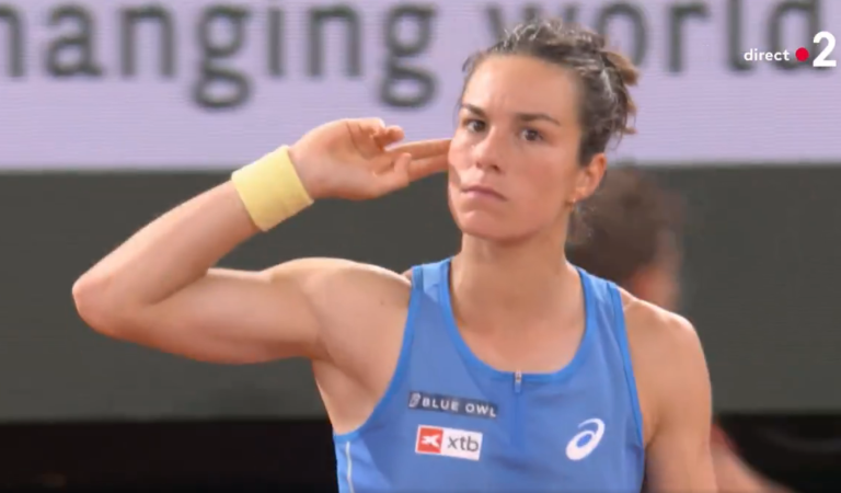 Roland-Garros | Le premier set inhumain de Loïs Boisson en quarts de finale