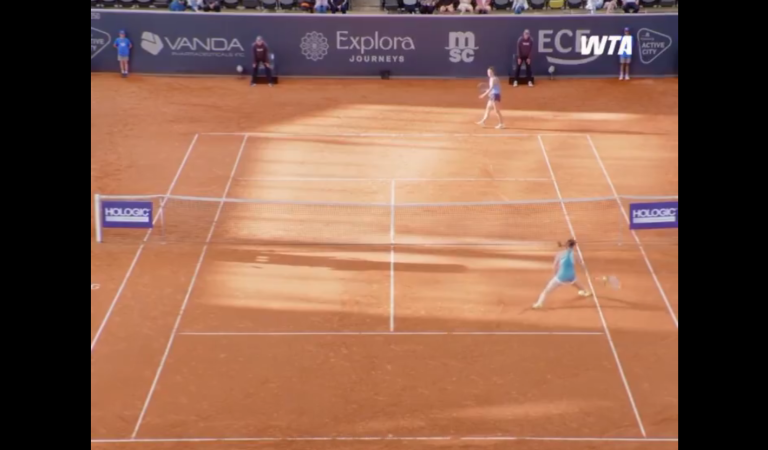 Tennis | Le point surréaliste remporté par Loïs Boisson sur terre battue