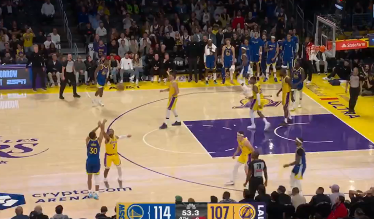 NBA | Le shoot d’ores et déjà iconique de Steph Curry