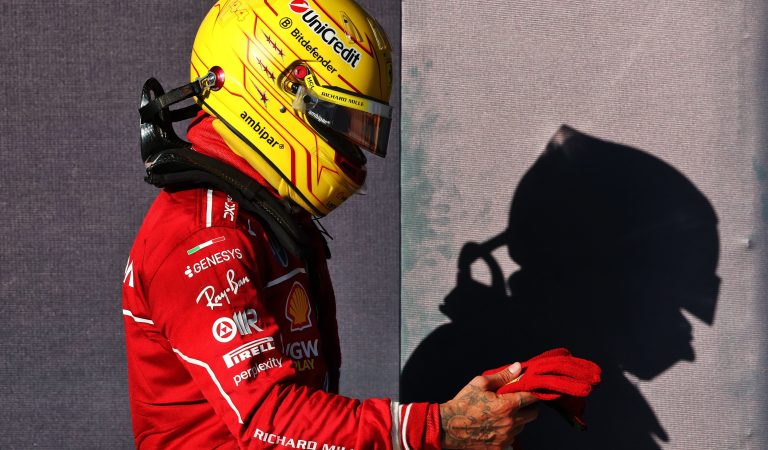Formule 1 | Le record stratosphérique de Lewis Hamilton avec Ferrari Formule 1 | Le record stratosphérique de Lewis Hamilton avec Ferrari