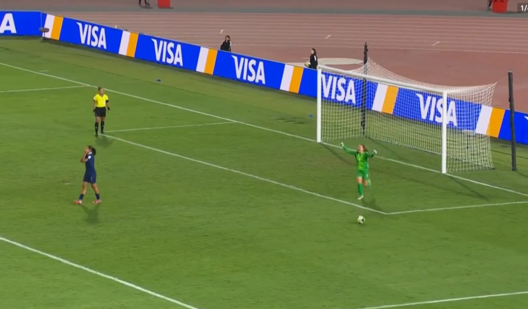 Football | La fin de match de rêve des Françaises au Mondial U17