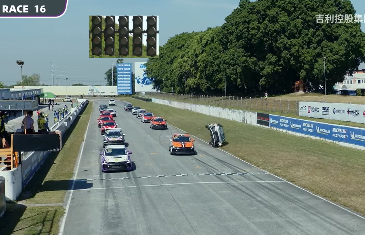 Le départ renversant venu tout droit de Thaïlande