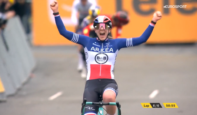 Amandine Fouquenet signe la plus grande trahison de sa carrière en cyclo-cross