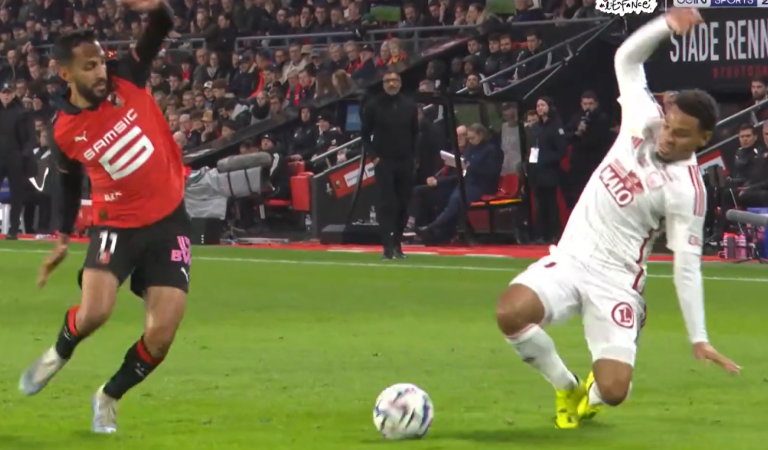 La double boulette légendaire de Kenny Lala en 1 minute chrono avec Brest