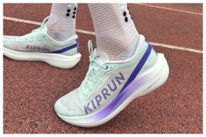 meilleur chaussure running carbone