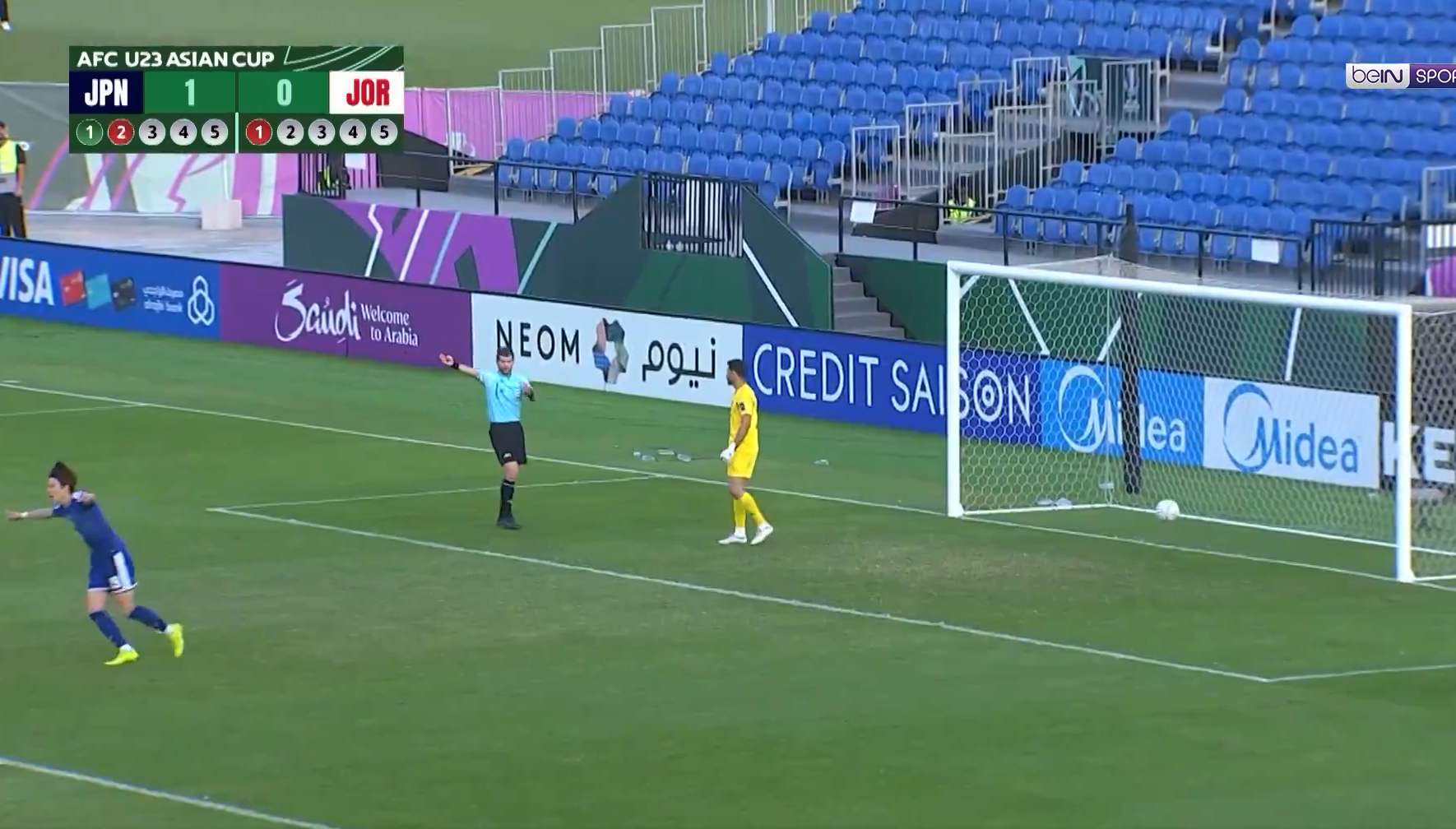 Il célèbre son pénalty arrêté, mais commet une bourde prodigieuse