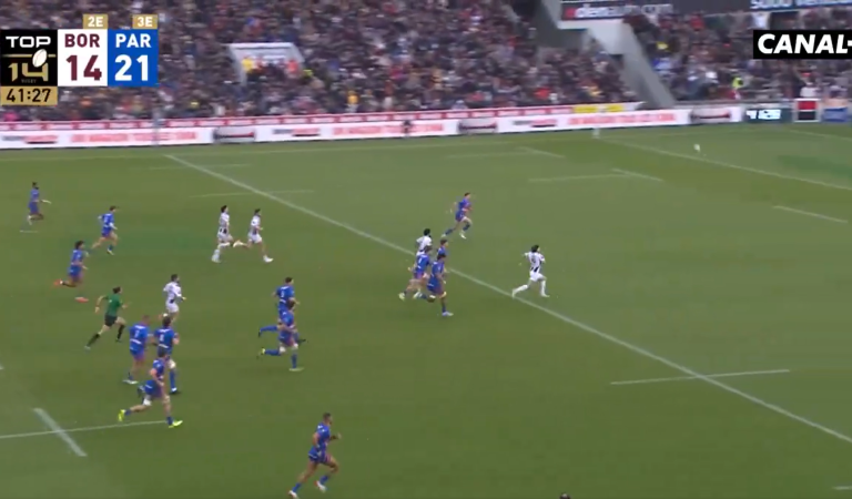 L’essai du milieu de terrain inadmissible de Matthieu Jalibert avec Bordeaux