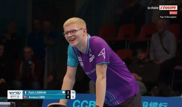 Le double fail improbable de Félix Lebrun qui provoque le fou rire de son adversaire