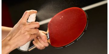 comment nettoyer une raquette de ping pong