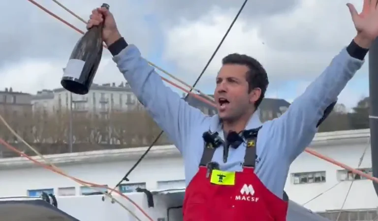 Voile | La perf si française de Guirec Soudée avec un record du monde… à l&rsquo;envers