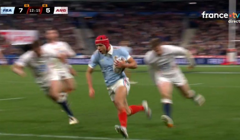 Le double essai inacceptable de Louis Bielle-Biarrey contre l&rsquo;Angleterre