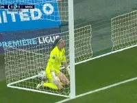 Les Marseillaises ont frappé fort au Vélodrome