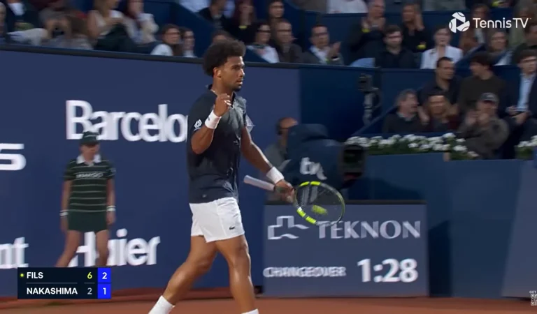 La chute se poursuit pour Arthur Fils à un mois de Roland-Garros