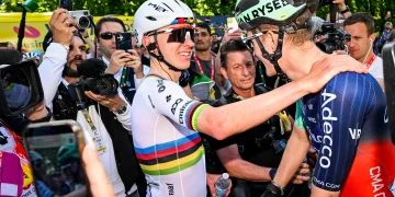 Pogacar et Seixas à l'arrivée de Liège-Bastogne-Liège