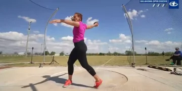 Mélina Robert-Michon bat le record du monde des +45 ans