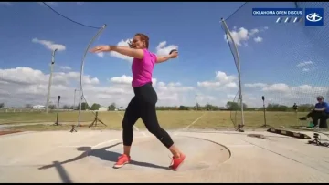 Mélina Robert-Michon bat le record du monde des +45 ans