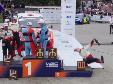 Chute sur le podium du Rallye de Croatie