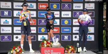 Célia Gery foire sa cérémonie de victoire