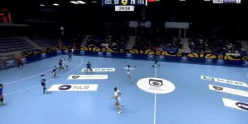 Lylou Borg marque un but depuis le milieu de terrain