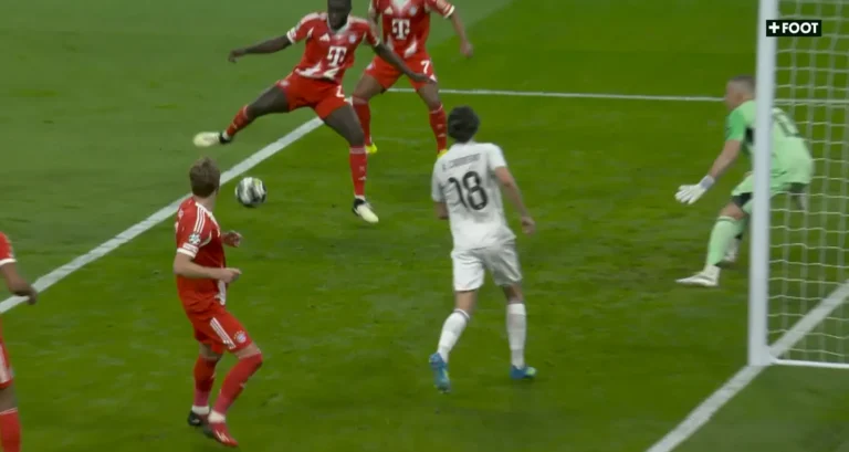 Dayot Upamecano réalise un loupé