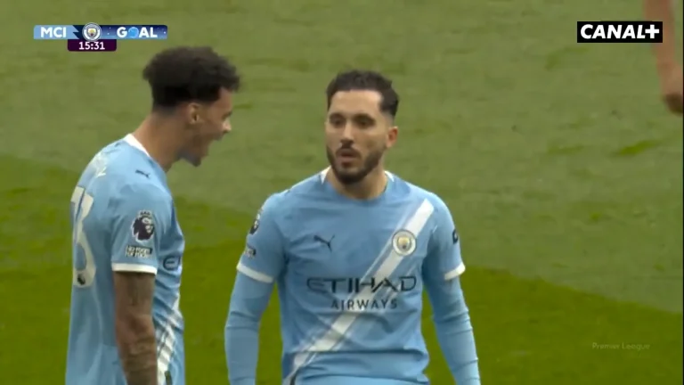 Rayan Cherki commet l'impardonnable contre Arsenal