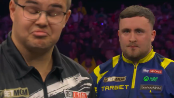 Luke Littler chambre mais se fait climatiser