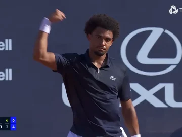 Arthur Fils pousse le bouchon loin à Barcelone