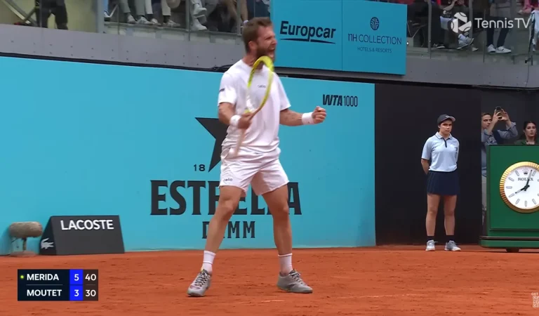 Les 3 services qui font parler de Corentin Moutet dans le monde entier