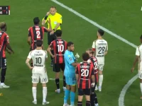 Un arbitre a révolutionné les règles du football