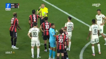 Un arbitre a révolutionné les règles du football