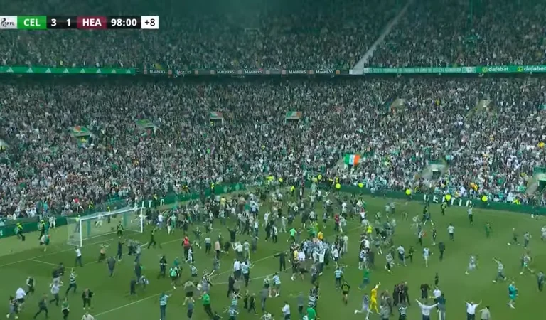 Football | La fin de match surhumaine pour le titre en Écosse !