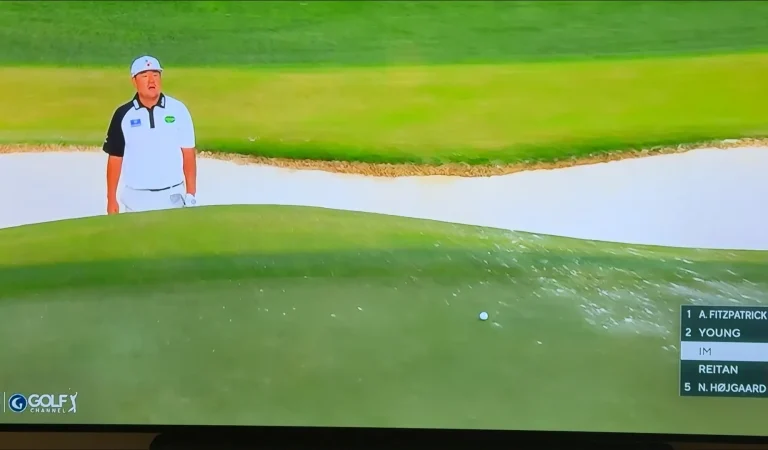 Golf | Il réalise le coup raté de l&rsquo;année avec une malchance inouïe