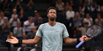 Gaël Monfils remporte son premier match de tennis contre Novak Djokovic