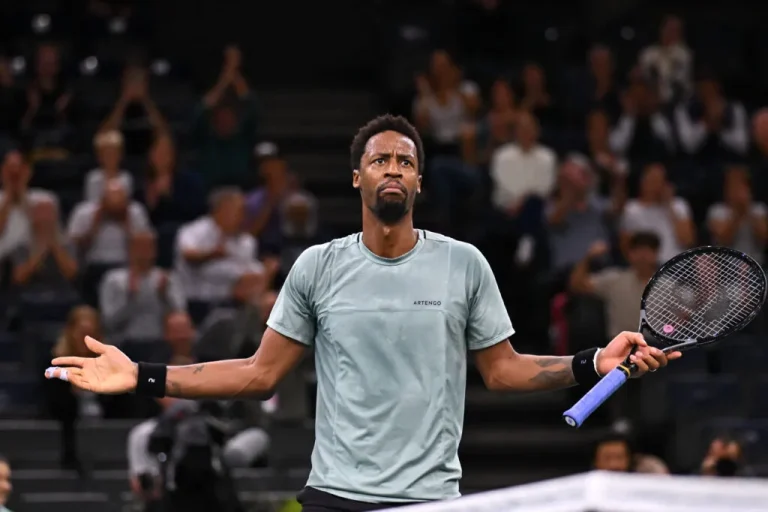 Gaël Monfils remporte son premier match de tennis contre Novak Djokovic