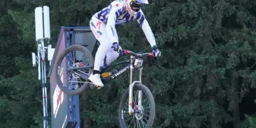 Loïc Bruni rate la victoire de peu en VTT