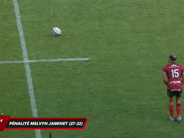 Melvyn Jaminet réussit une pénalité depuis son propre camp