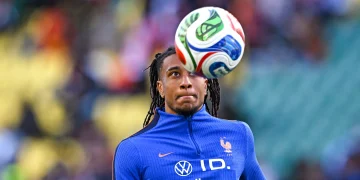 Michael Olise fait mieux que Dembélé