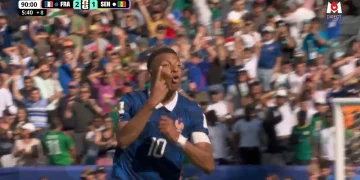 Kylian Mbappé a marqué un but de 30 mètres