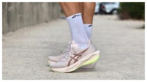 avis asics novablast 6