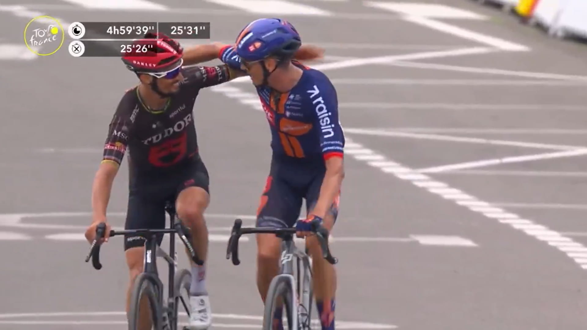 L’arrivée émouvante de Julian Alaphilippe et Warren Barguil sur le Tour de France