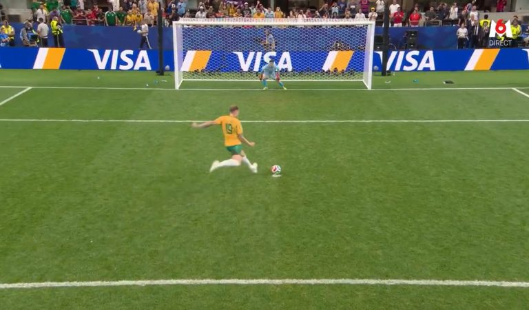 Le pénalty d&rsquo;ores et déjà légendaire de l&rsquo;Australie à la Coupe du monde