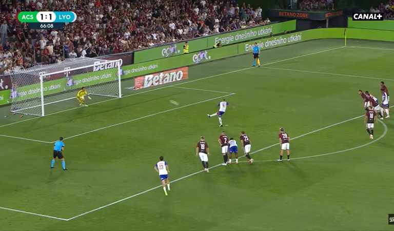 Ligue des Champions | Le pénalty-drop légendaire de Corentin Tolisso avec l&rsquo;OL