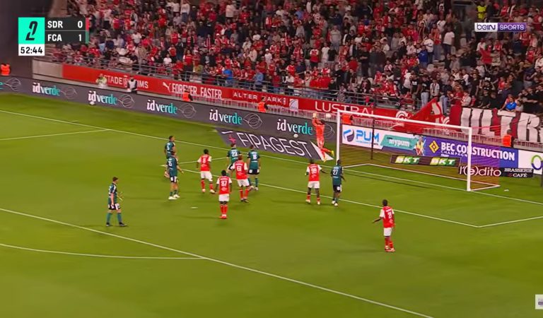 La boulette d&rsquo;ores et déjà mythique du gardien d&rsquo;Annecy en Ligue 2