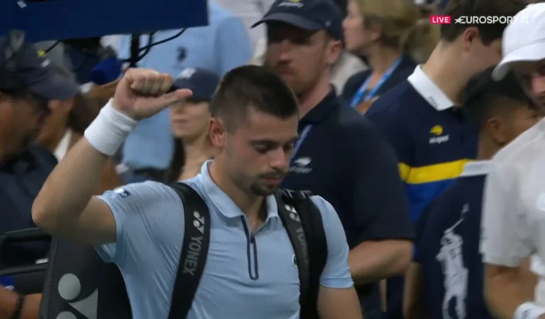 Soulagement dans le tennis Français : Arthur Gea éliminé de l&rsquo;US Open.