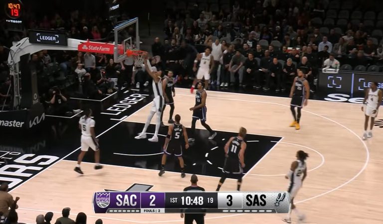 Contre + dunk : Wemby signe une action improbable qui fait le tour du monde